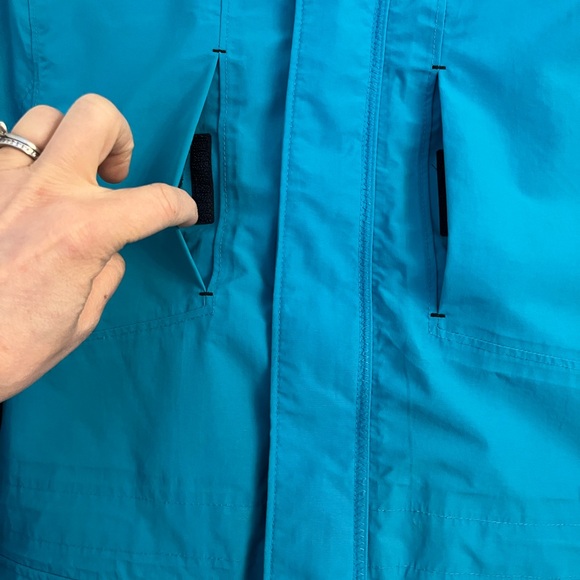 Teal and blue Lands End kids 3-in- 1 winter parka, size 10-12, medium - Picture 2 of 12